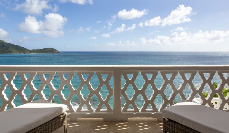 5 - Bluff Room Bedroom Balcony